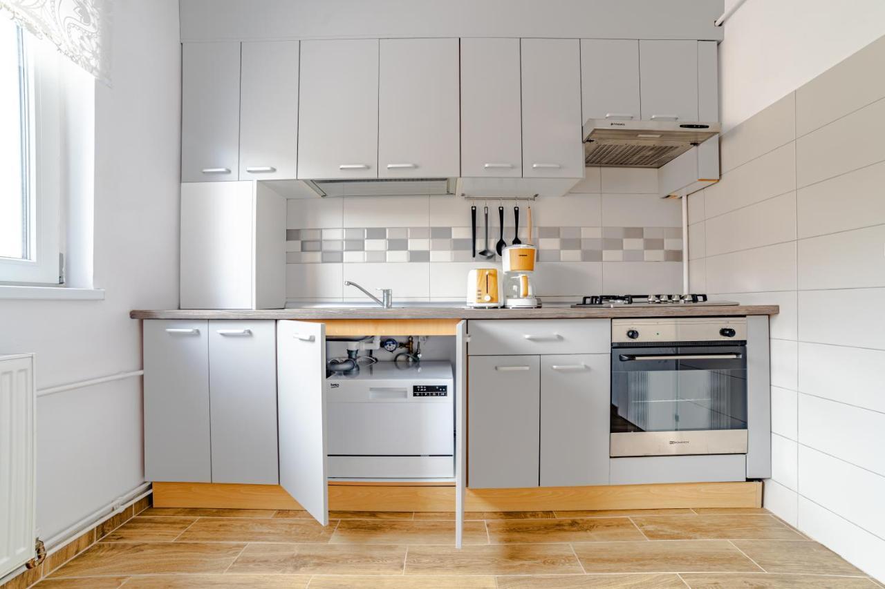 בראשוב Mid-Term Rental Racadau Apartment מראה חיצוני תמונה